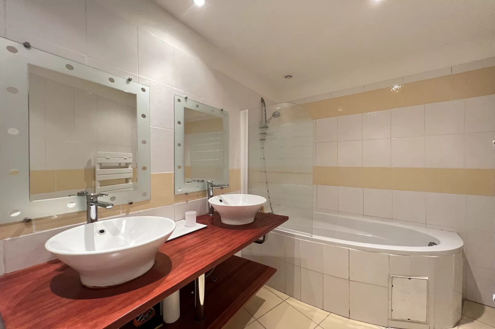 Le Pierrotin : Superbe en Hypercentre de Toulouse-Bathroom