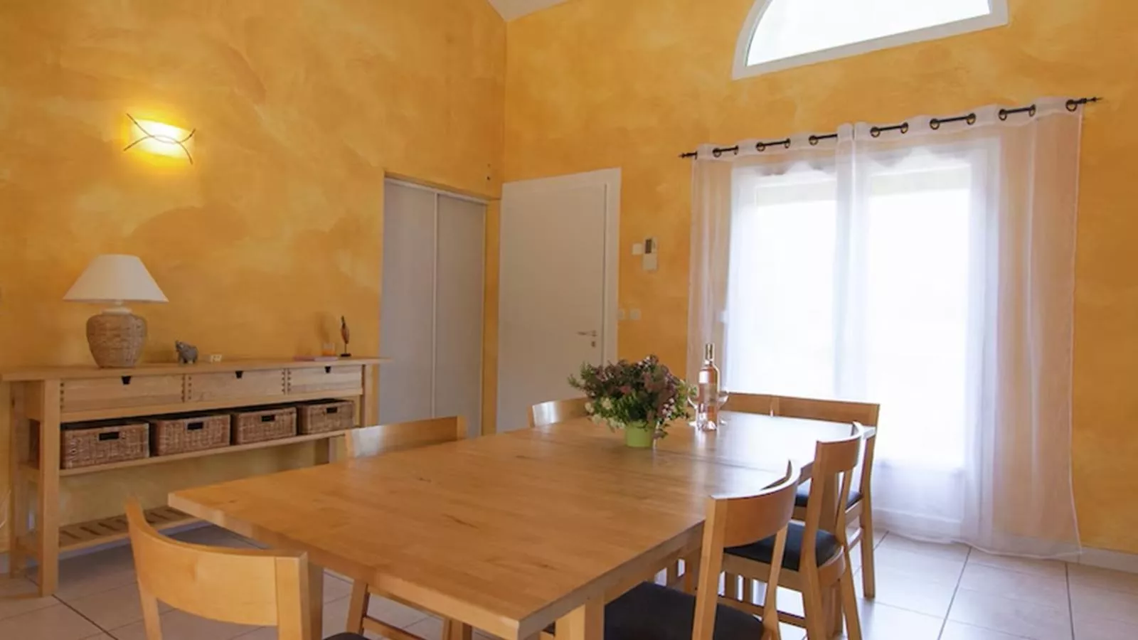Villa Cethi-Dining room