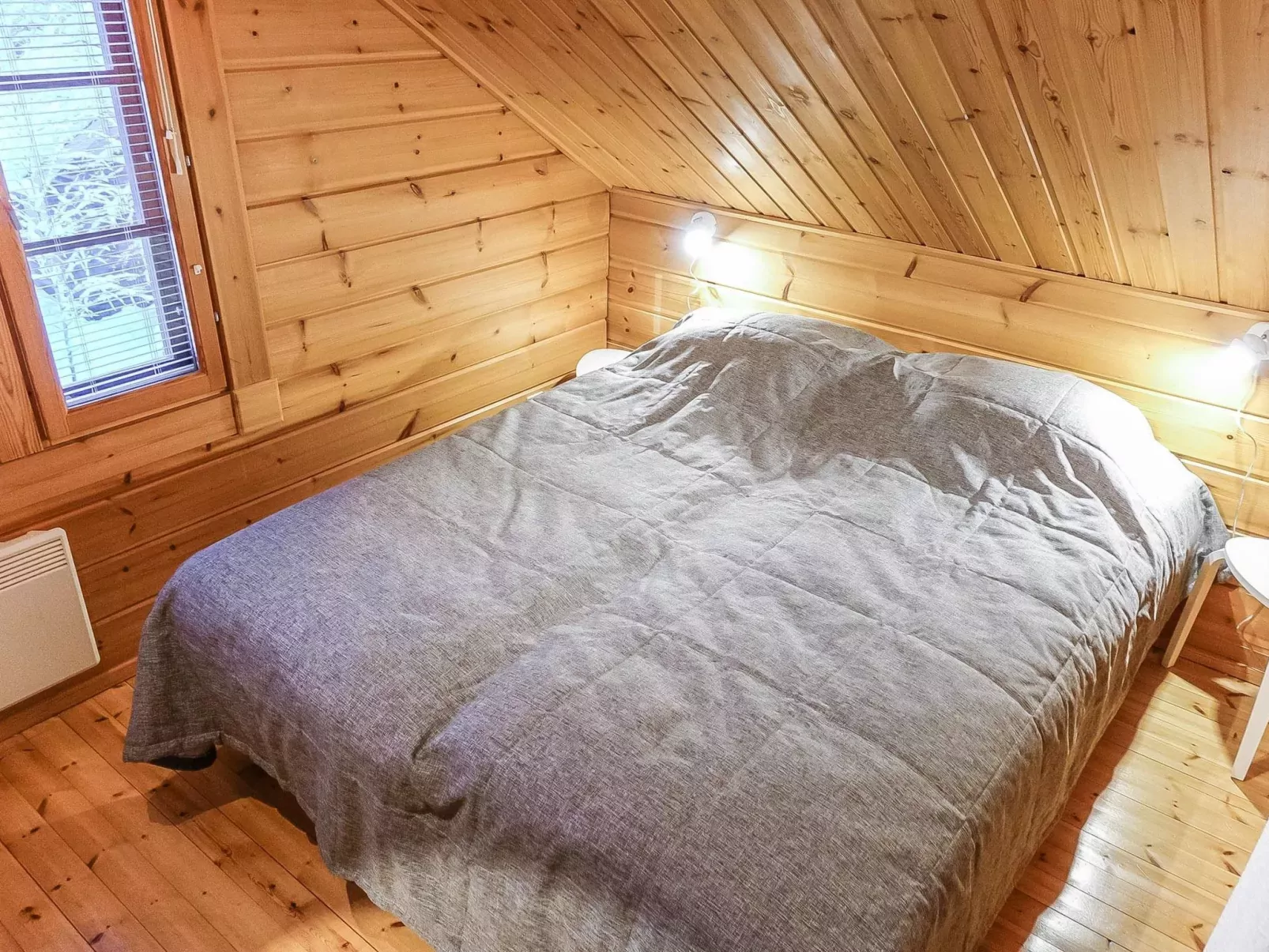 Lomapykälä 1 a-Inside