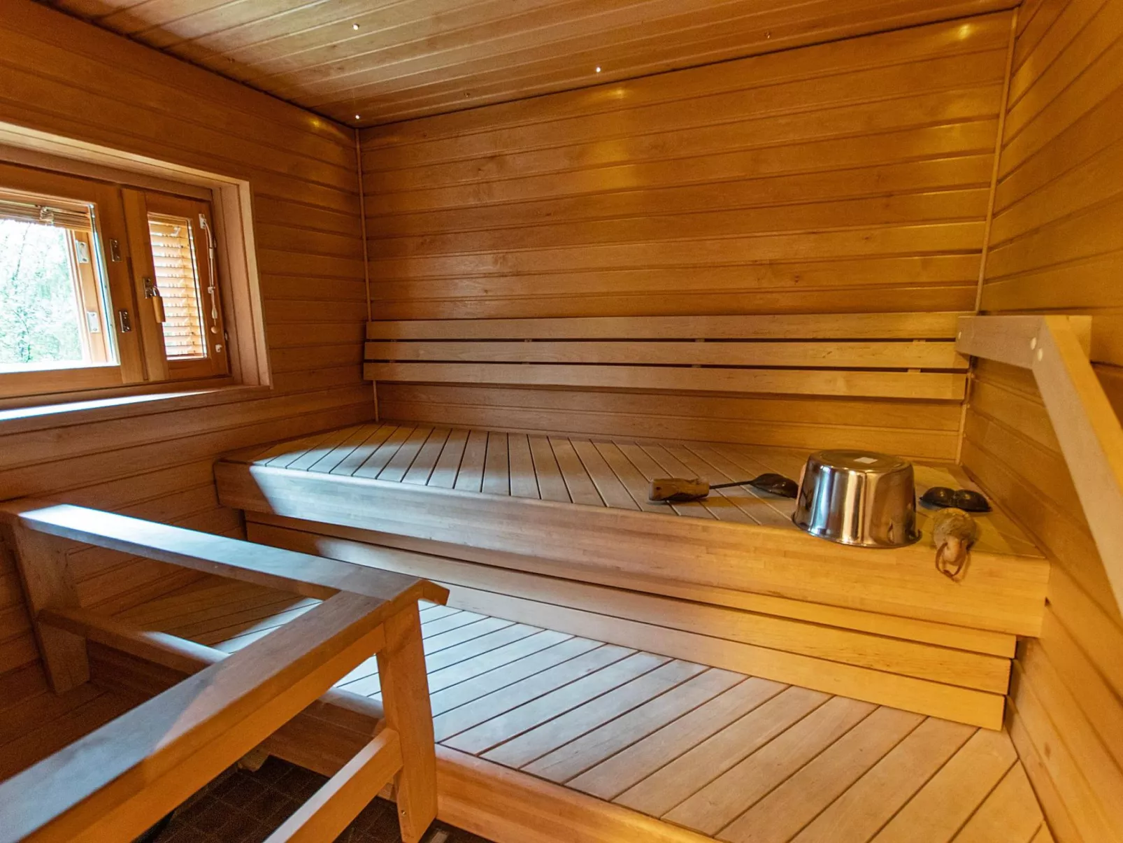 Menninkäisenkolo-Inside