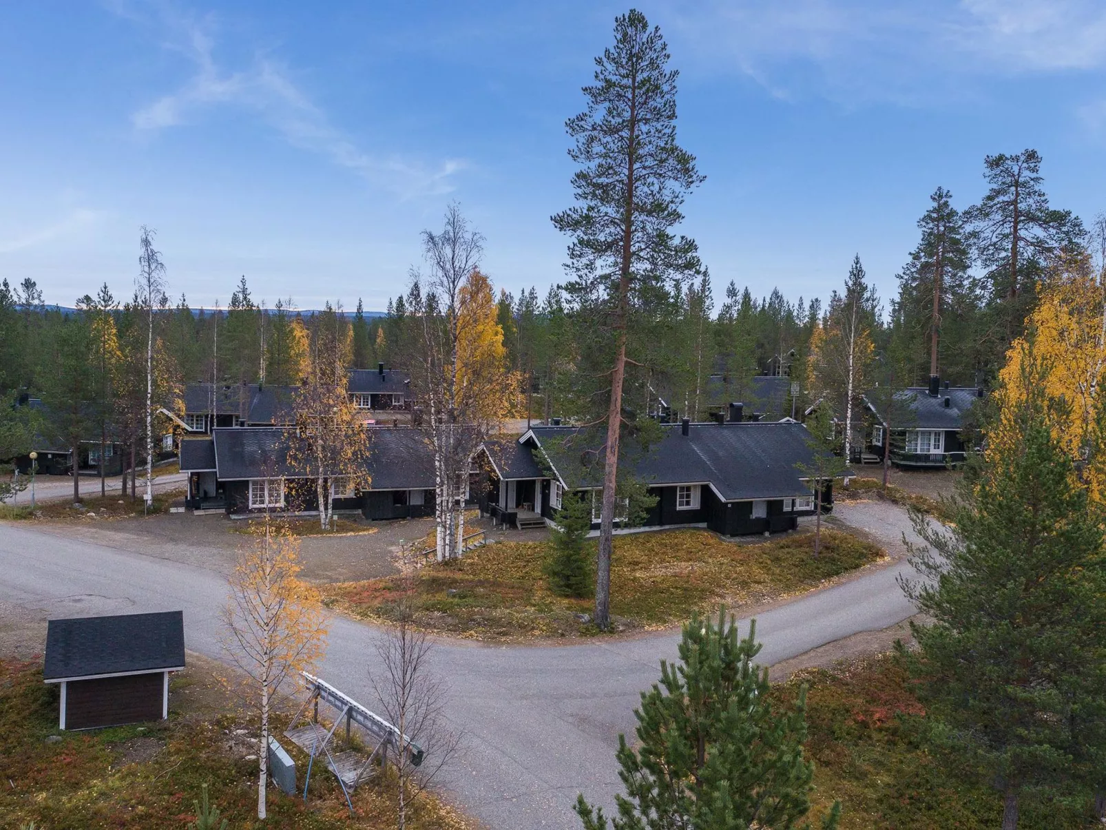 Lomaylläs b19 / palovaarankaarre 2 b-Outside