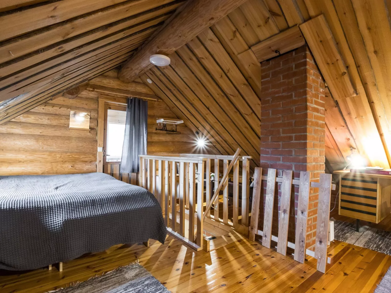 Tunturitähti, lainio-Inside