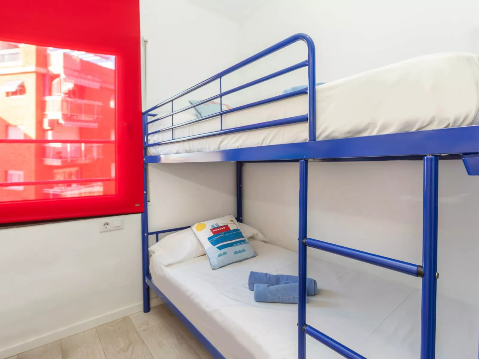 Cosy Flat-Inside