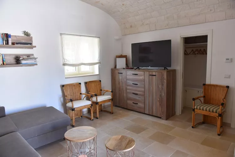 Villa Trulli dell'amore mit beheiztem Pool in Ostuni-Wohnzimmer