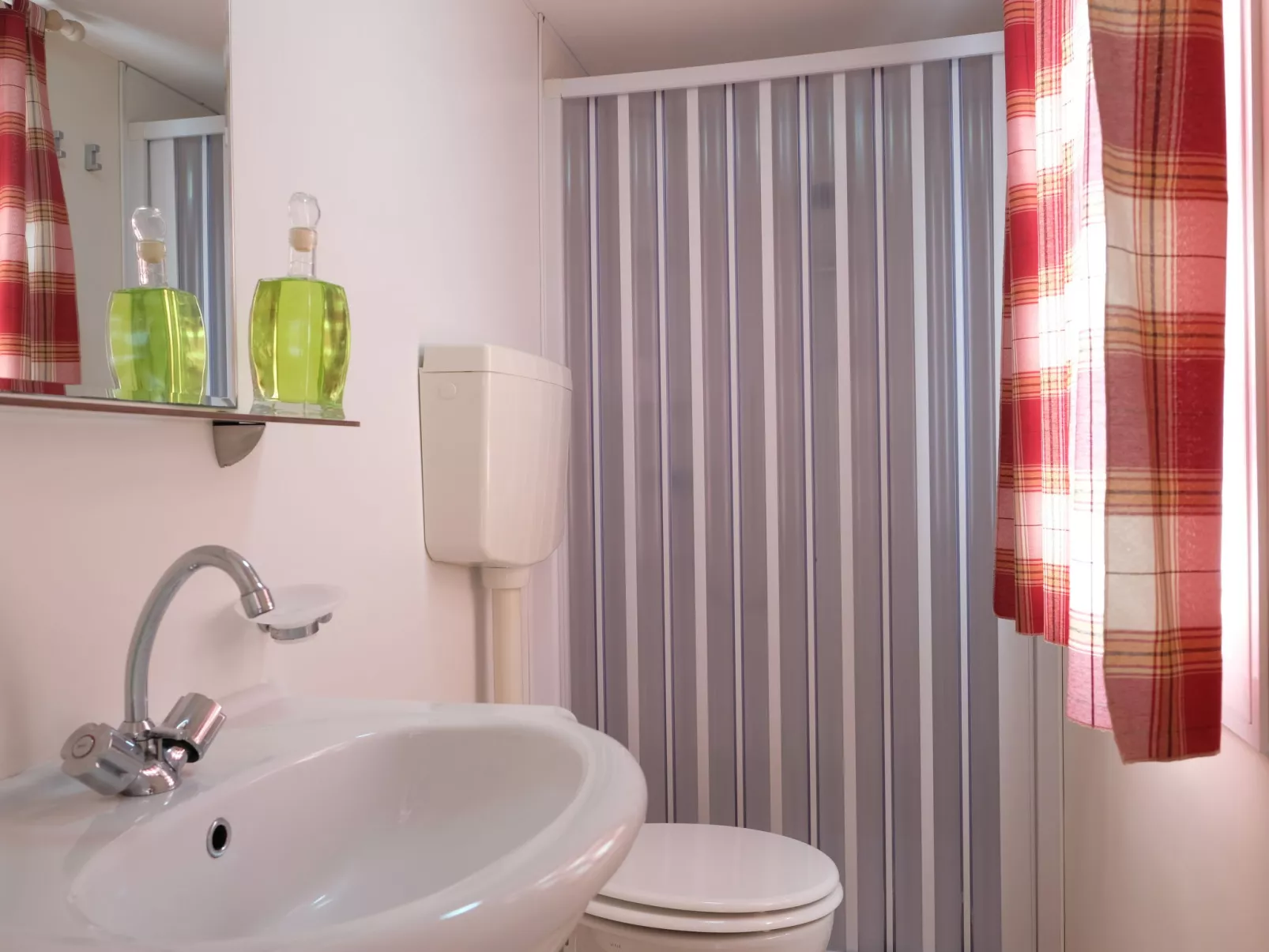 Camping Baia Paradiso-Inside