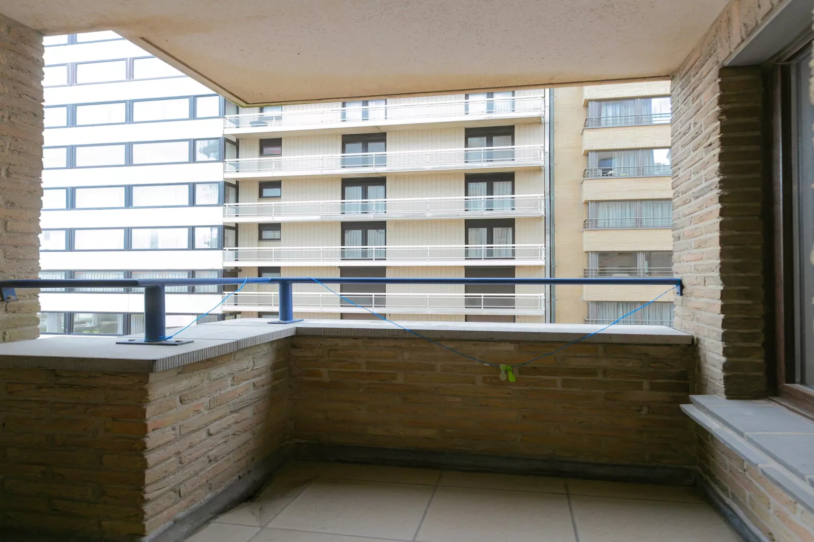 BRANDING - 3RD-Terrace balcony