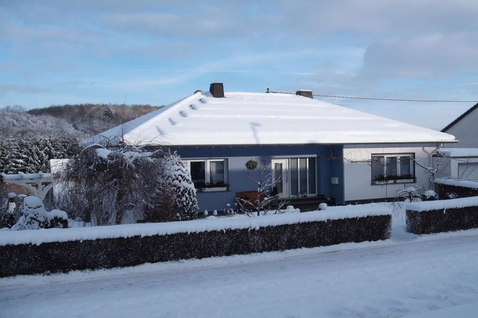 34662-Exterior winter
