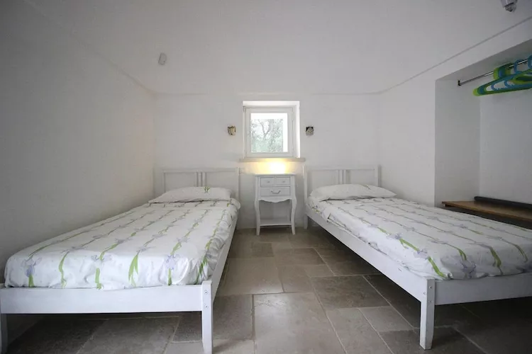 Trullo, Ostuni-Trullo I Giardini-Schlafzimmer