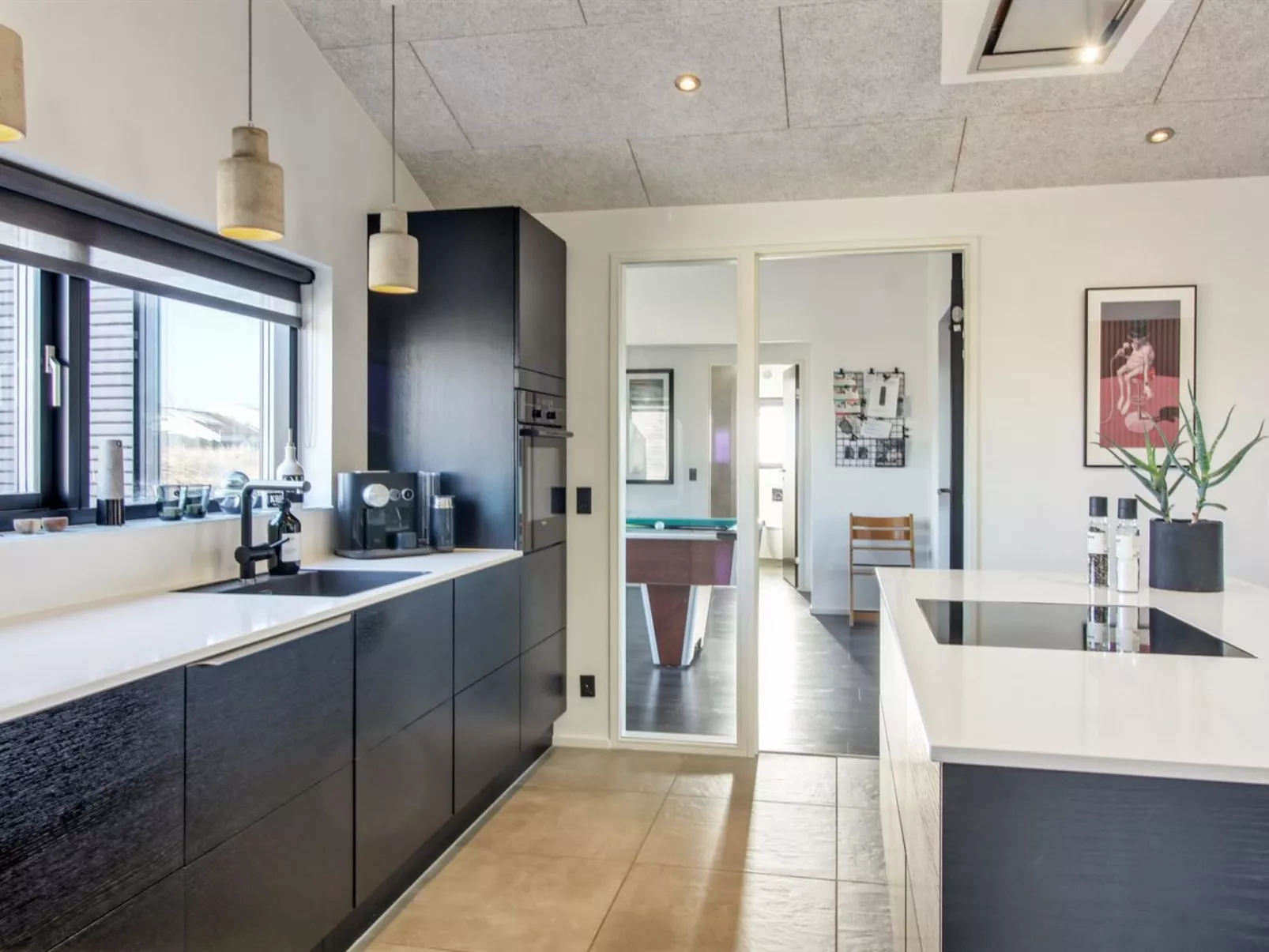 "Eriksine" - 750m from the sea-Inside