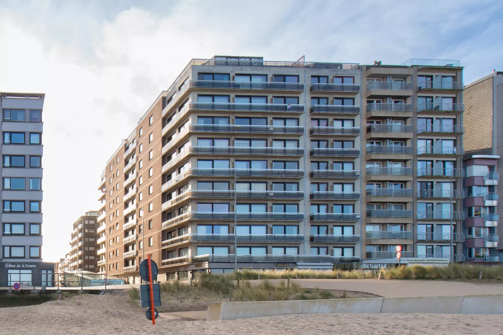 ZANDBK1 0501/ 5B-Extérieur été