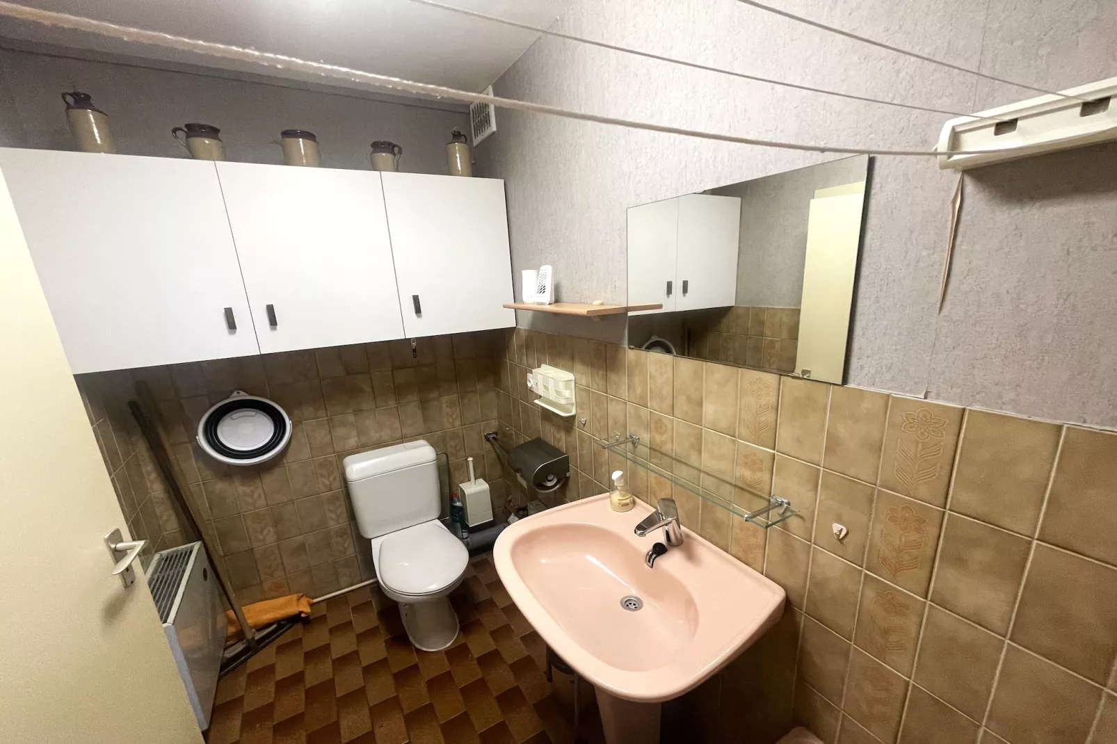 2000 0806/ 87-Badezimmer