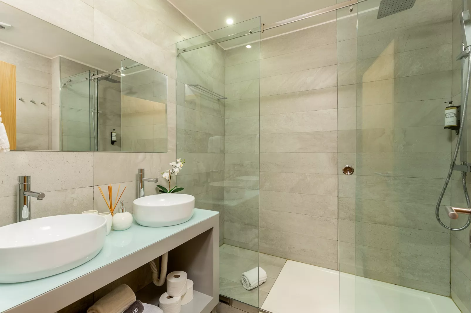 YOUROPO - Ribeira Gaia 1-Bathroom