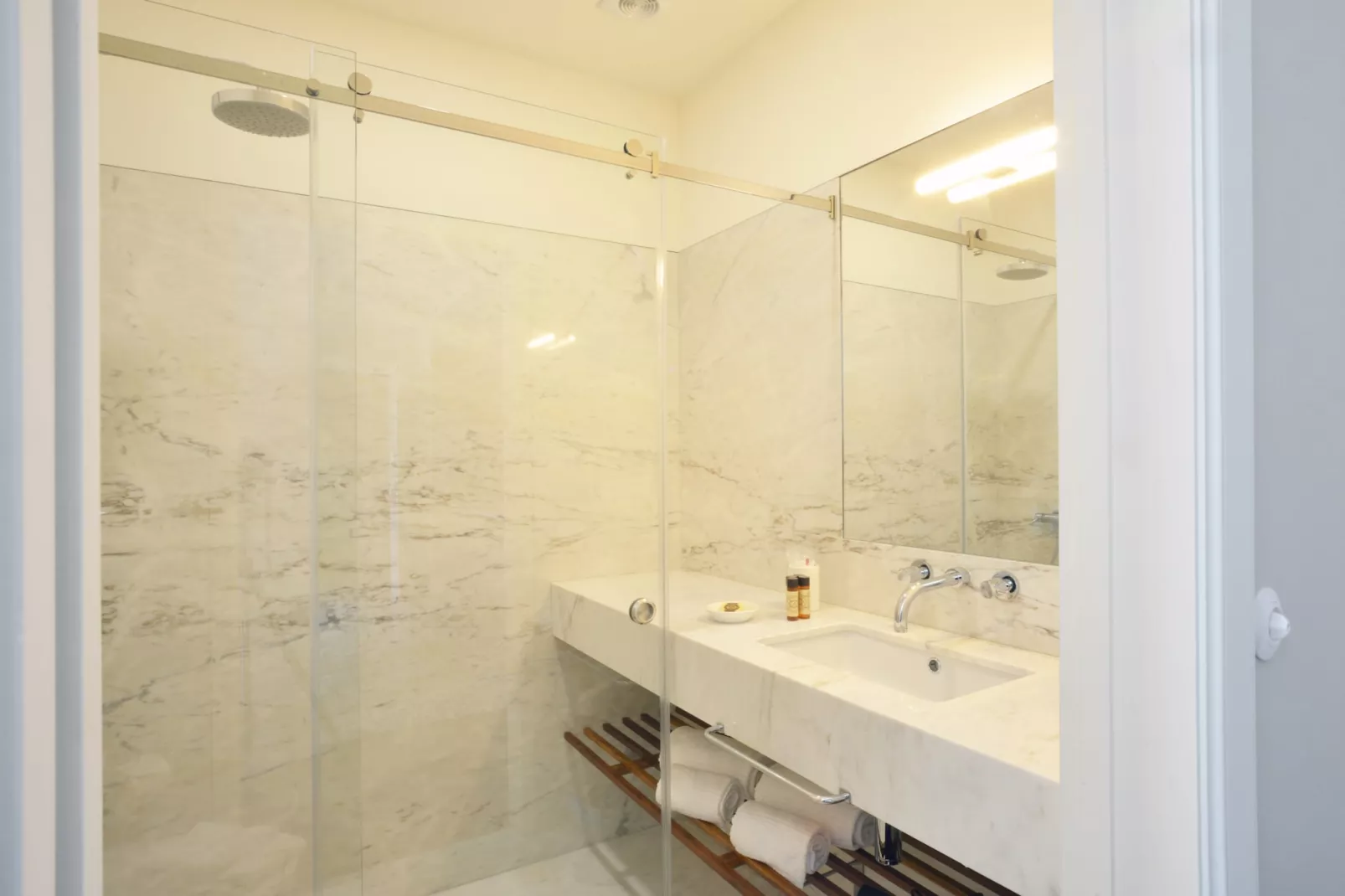 YOUROPO - Market 4A-Bathroom