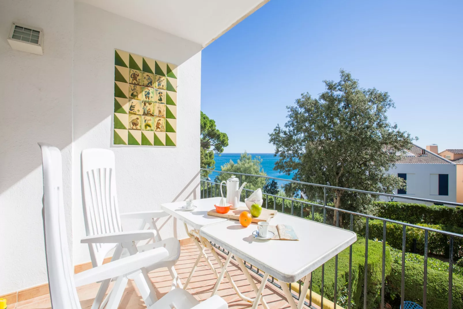 Roc Mar 1-D-Terrace balcony