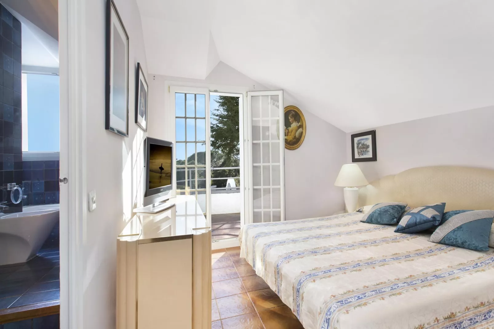 Montemare-Bedroom
