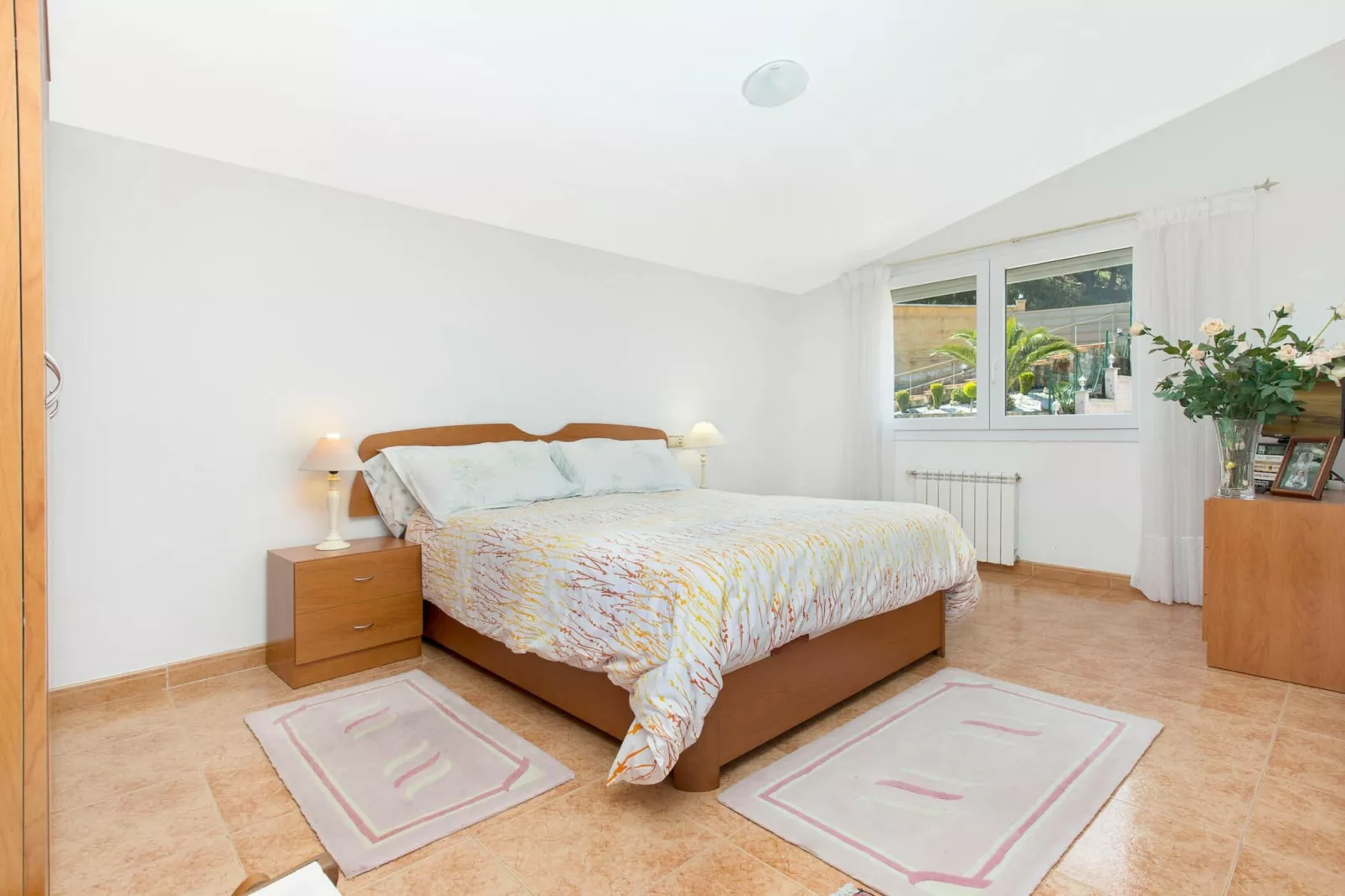 Angeles-Bedroom