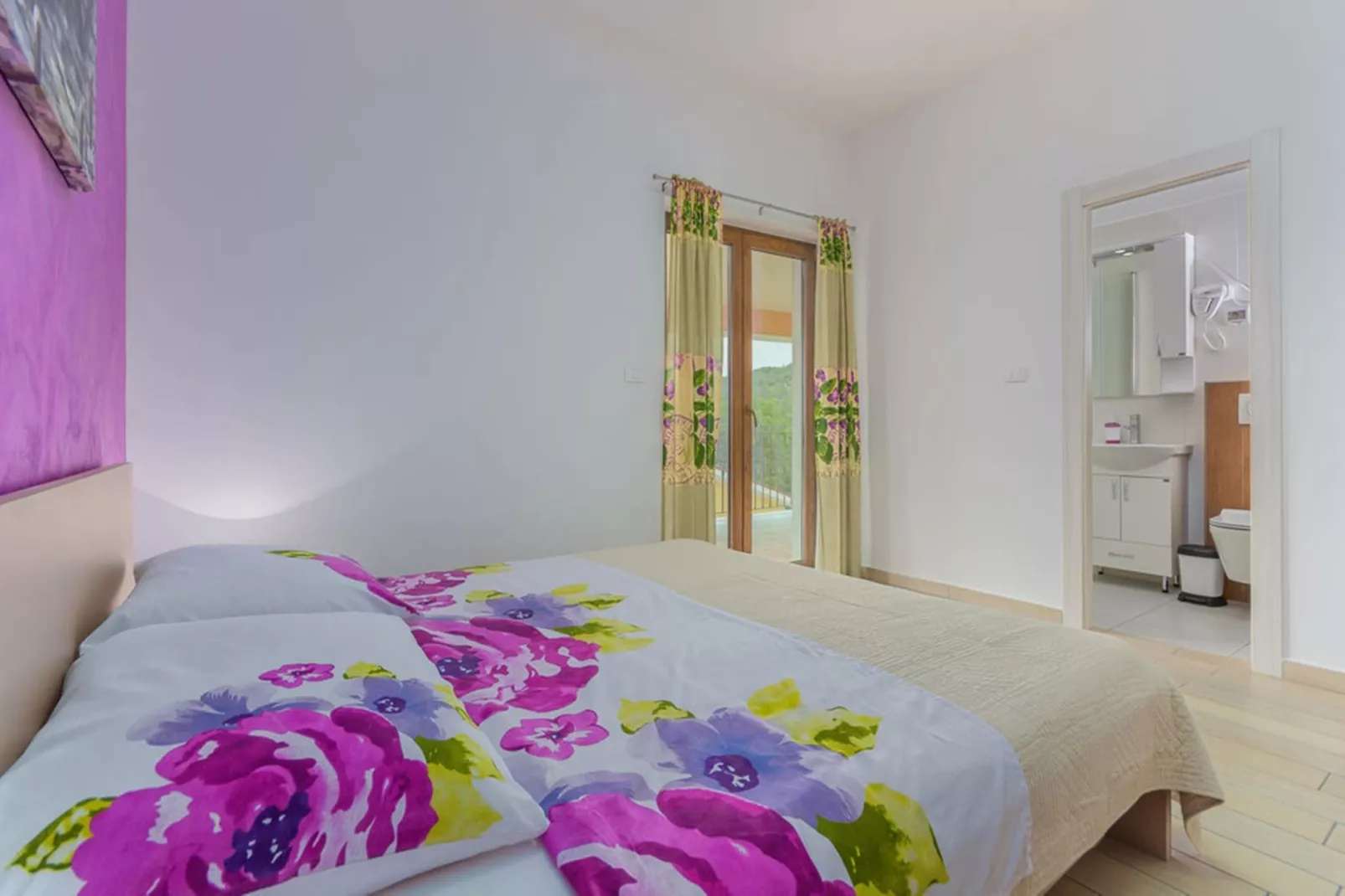 Santa Lucia - Villa with Private Pool & Sea View-Bedroom