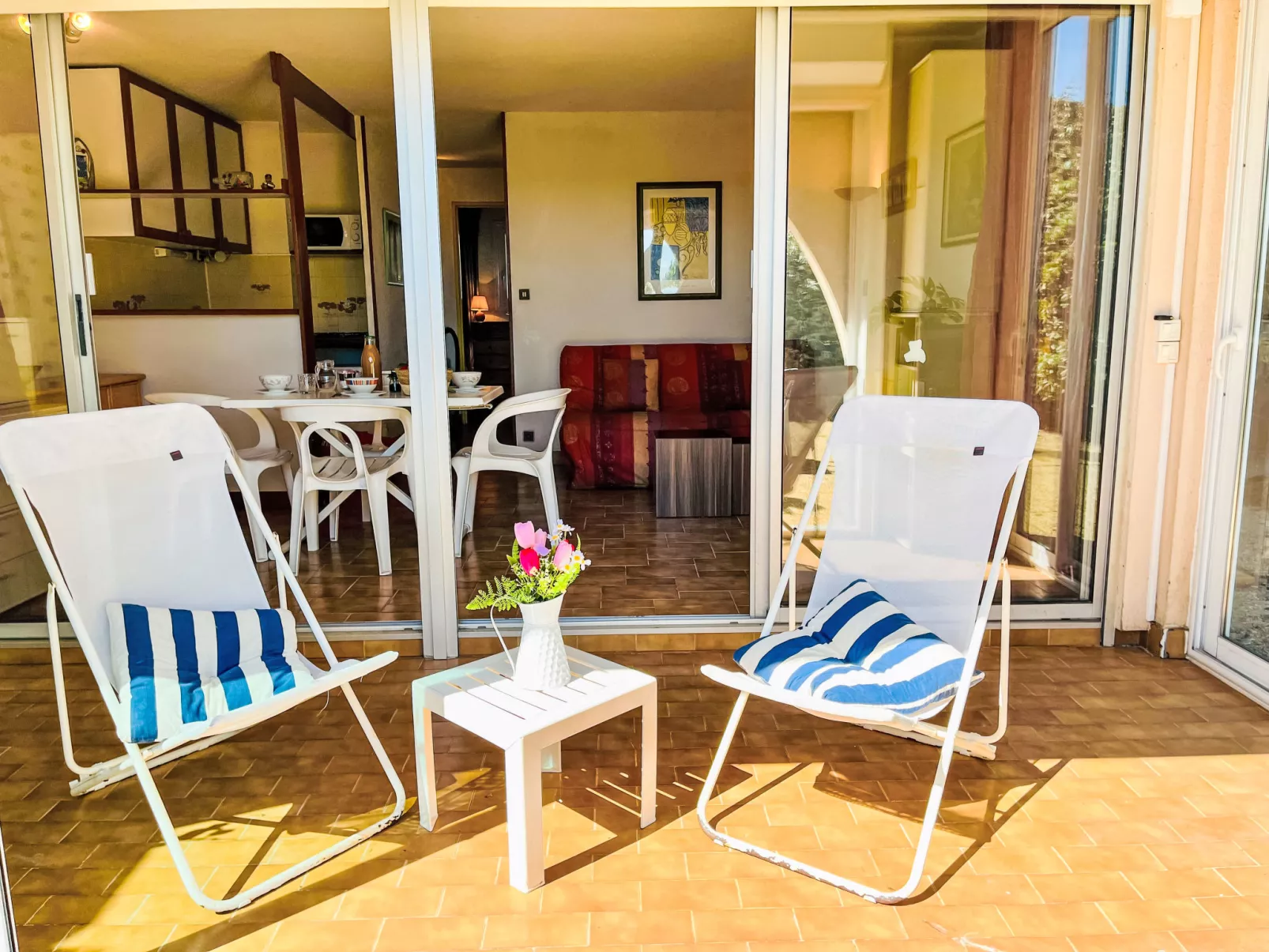 Les Maisons sur la Plage-Outside