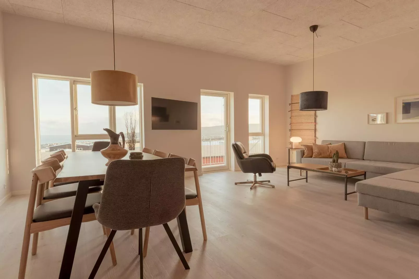 Stylish 4BR Apt in Torshavn - By Traum Ferienwohnungen-Indoor