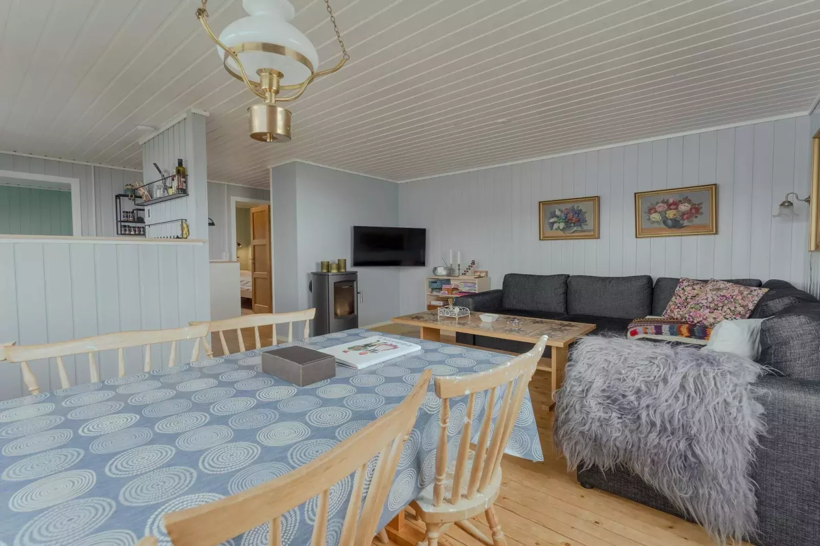 Tranquil Retreat in Leynar - By Traum Ferienwohnungen-Indoor