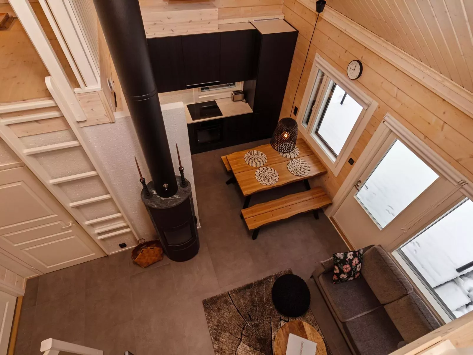 Mäkitie 4-Inside