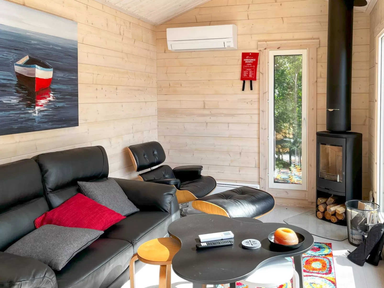 Rakkaranta d, beach house, two skipasses-Dedans