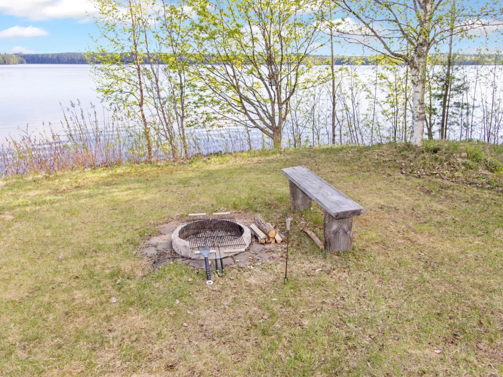 Heinlahti-Outside