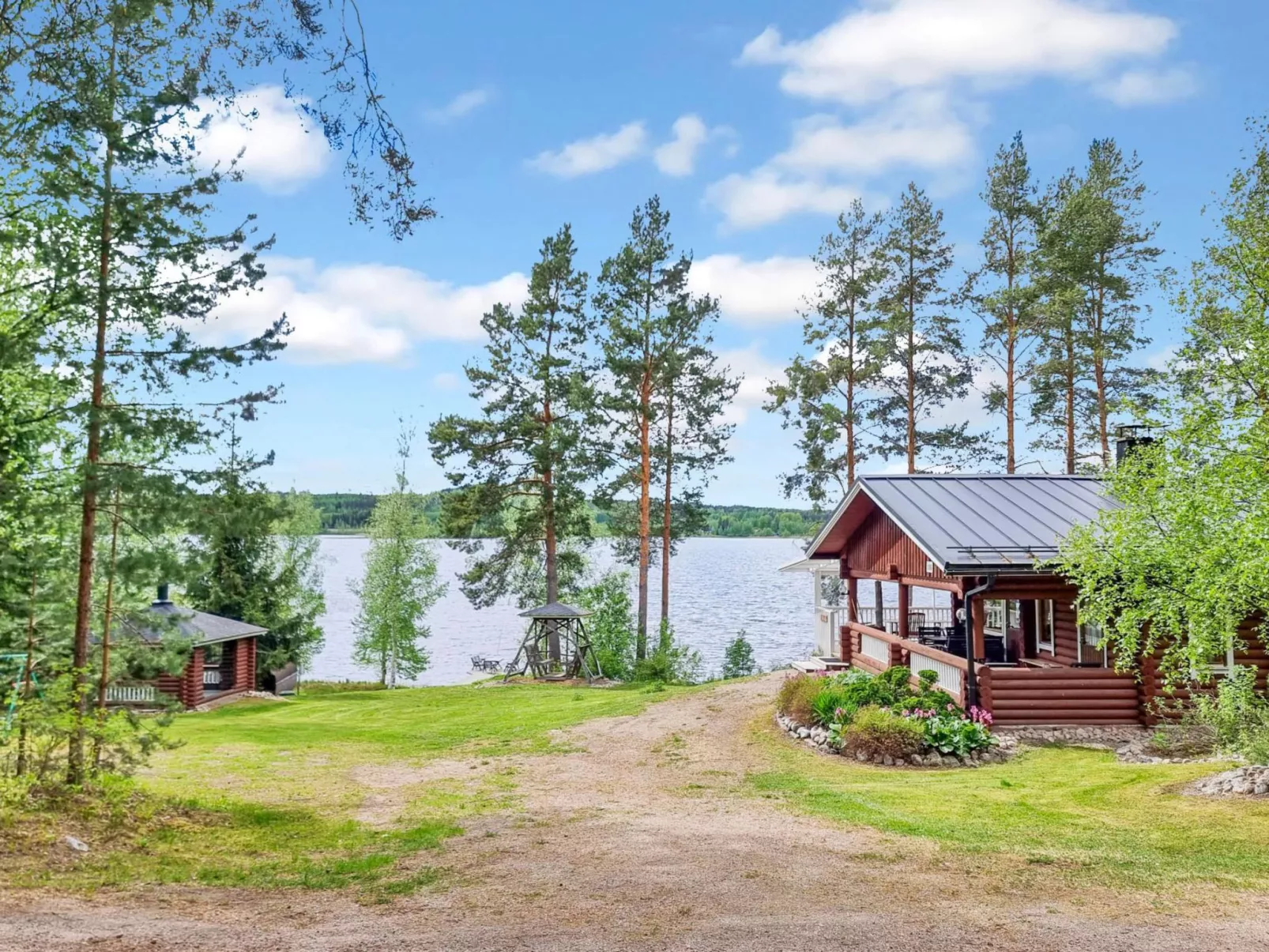 Saarenranta-Outside