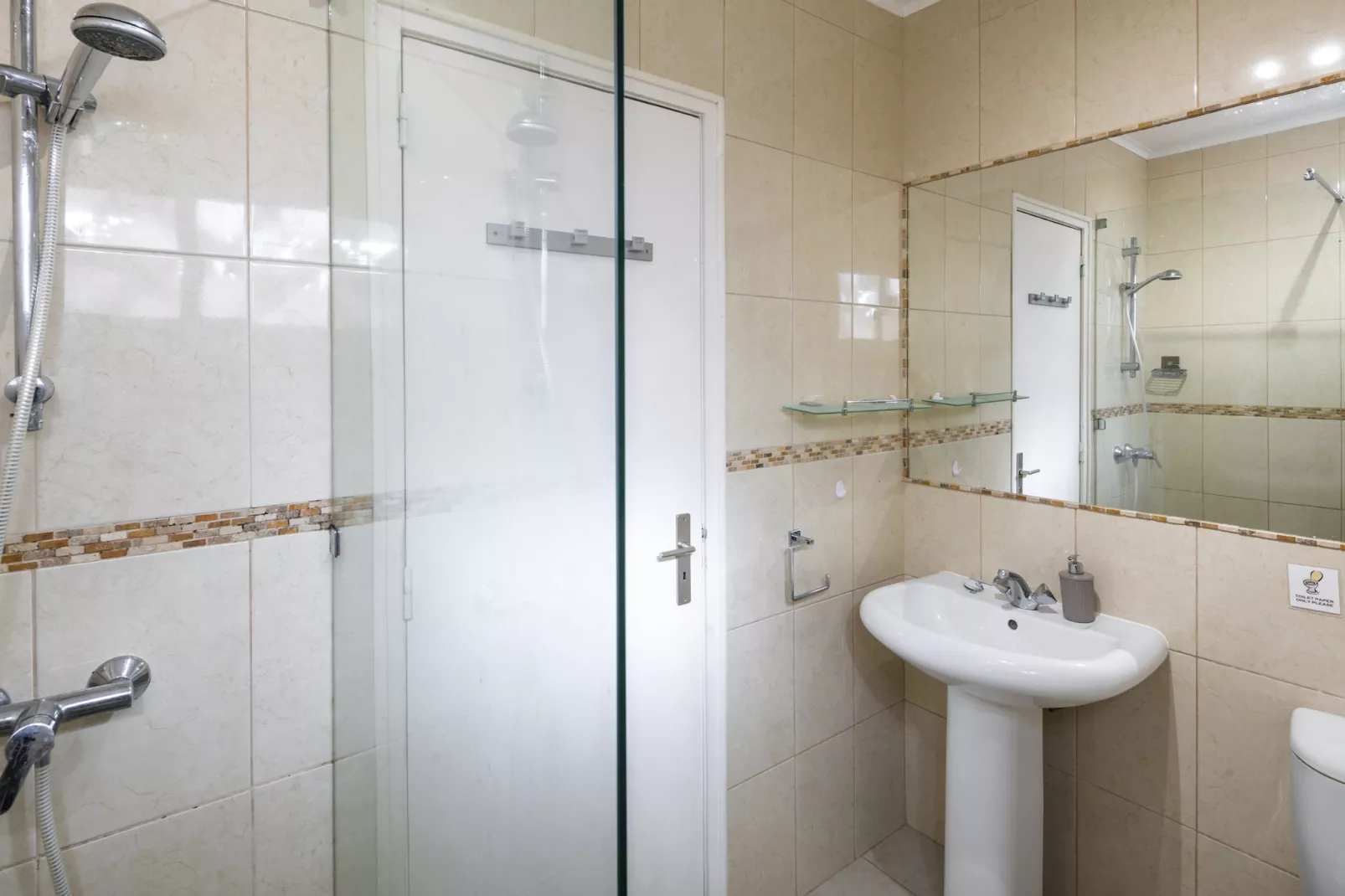 Casa Sentosa - Family villa in Carvoeiro-Bathroom
