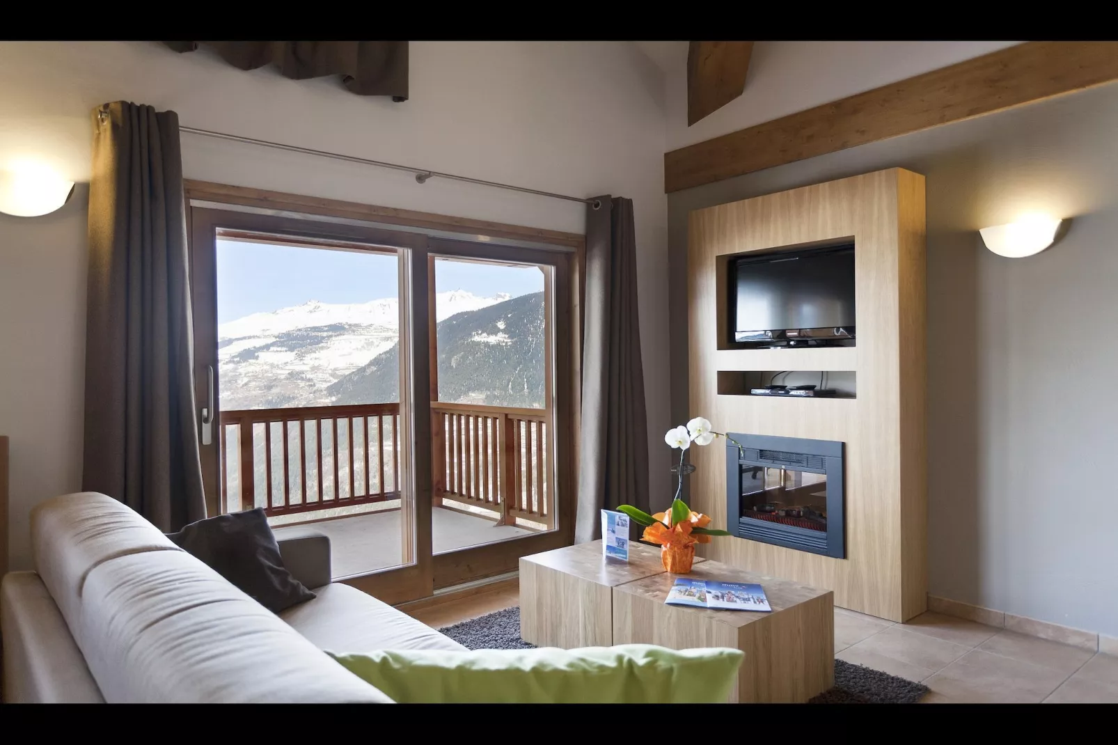 3 Pièces 6 Pers Confort_10PM-Wohnzimmer