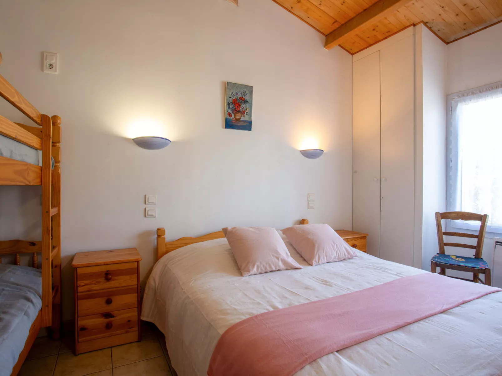 La Mouette Rieuse-Inside