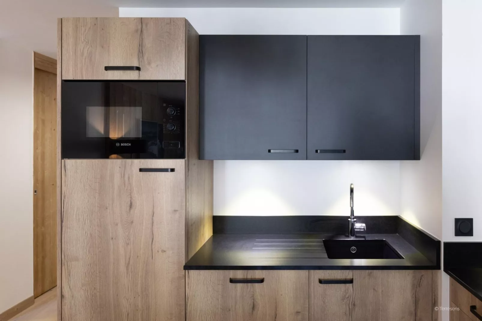 SERRE CHEVALIER Le Cristal Lodge-A38S-Kitchen