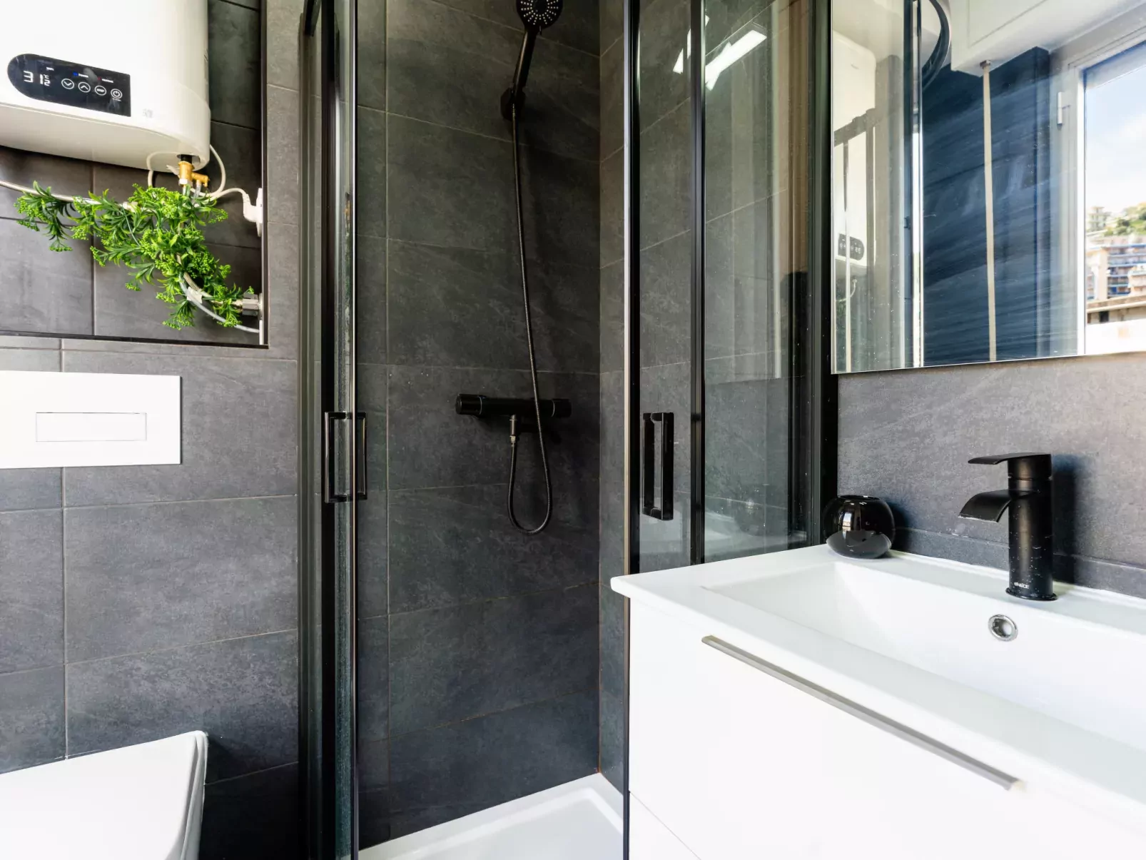 Modern Studio Nest-Inside