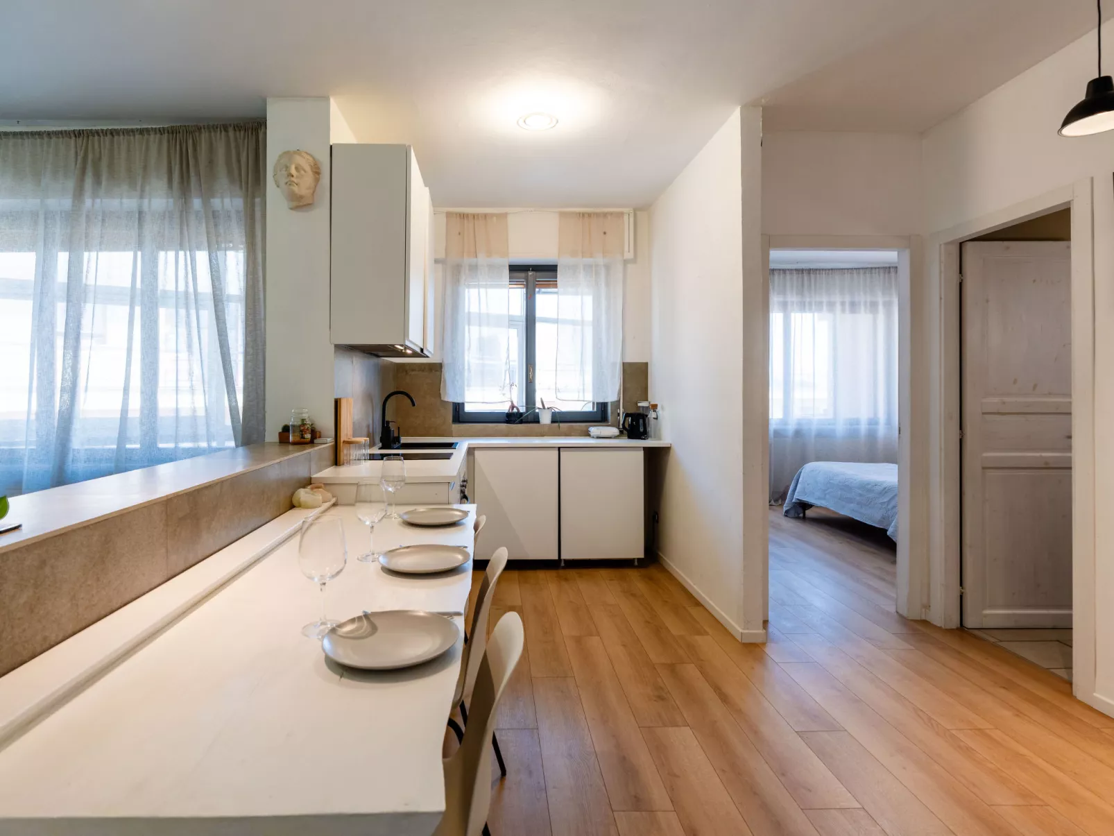 Seaview, Modern Apartment-Drinnen