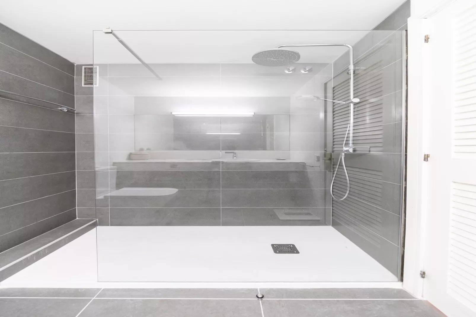 Georgina-Bathroom