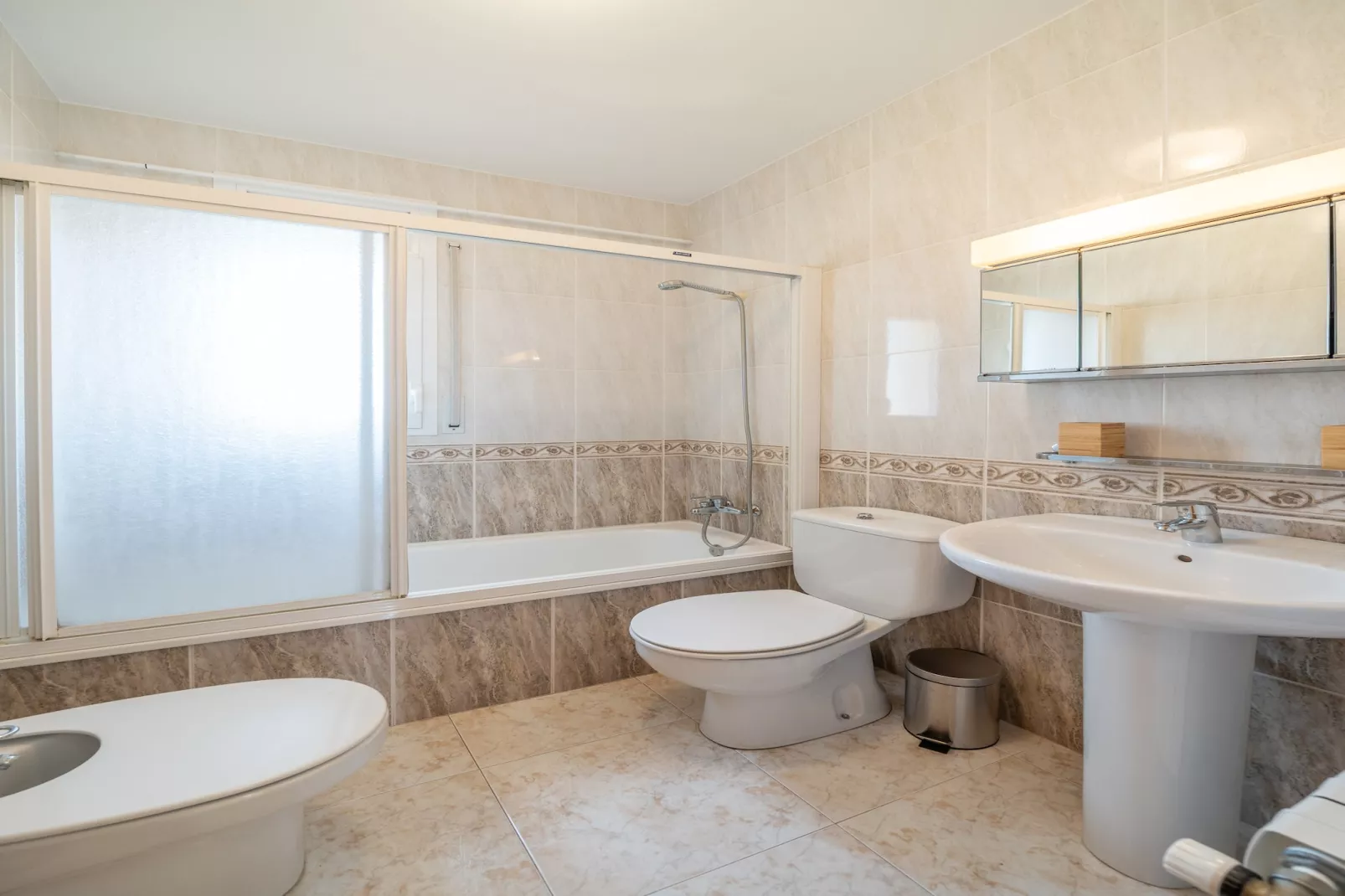 Mercedes-Salle de bain