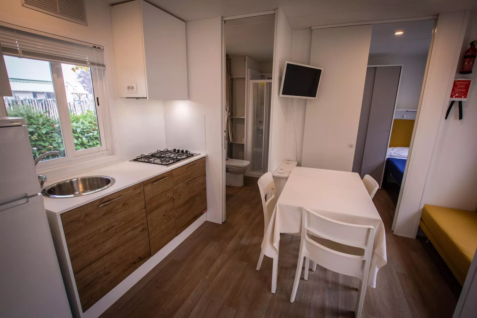 RESIDENCE ALBA VILLAGE / TWO-ROOM APT 4 PEOPLE MEZZANINE B4S-Küche