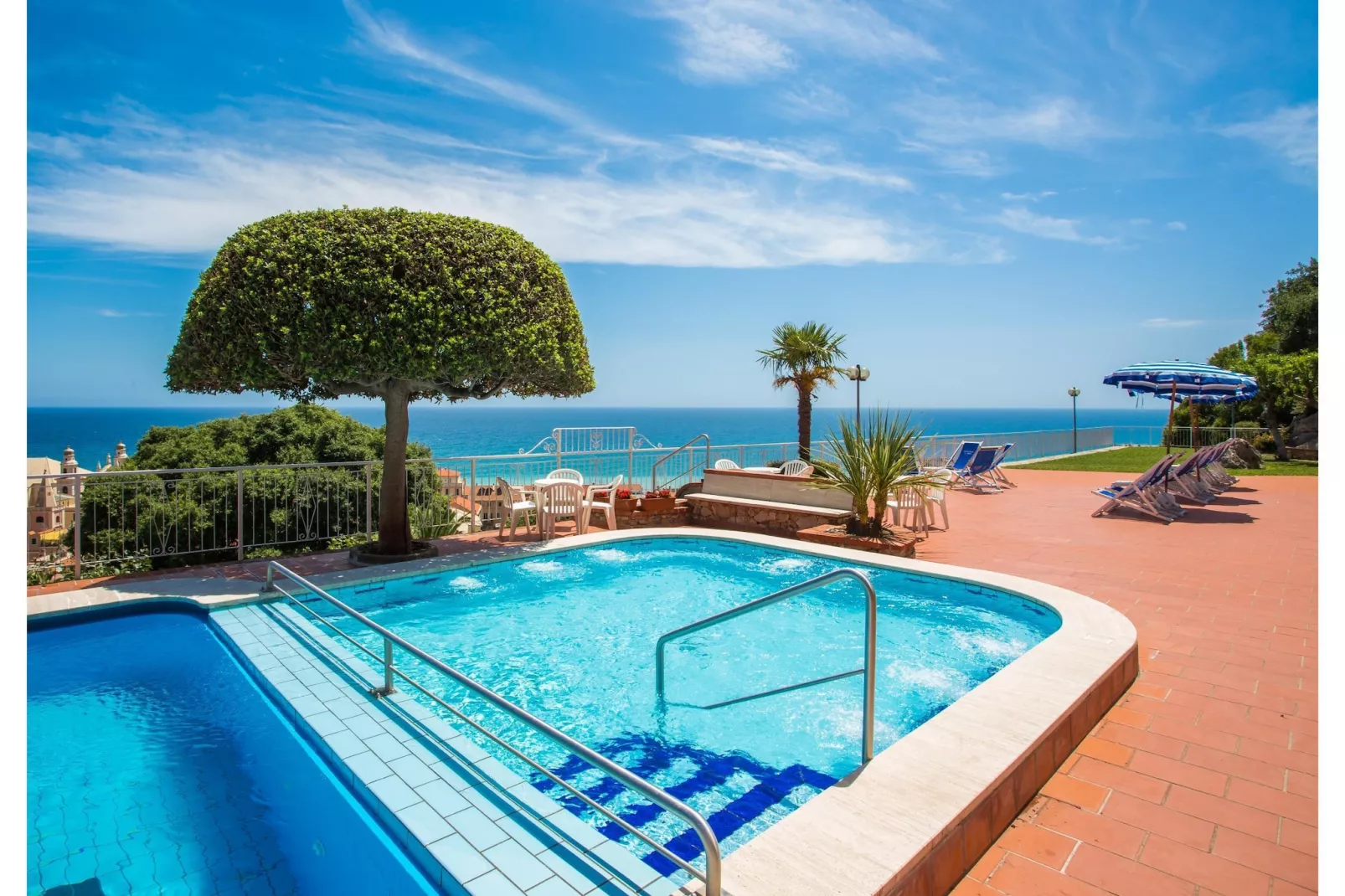 RESIDENCE SANT'ANNA TWO-ROOM APT 5 PAX B5-Pool