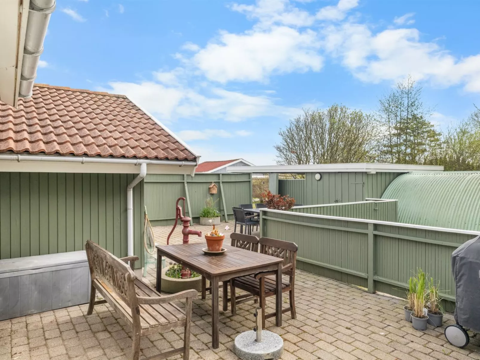 "Gitt" - 140m from the sea-Draußen