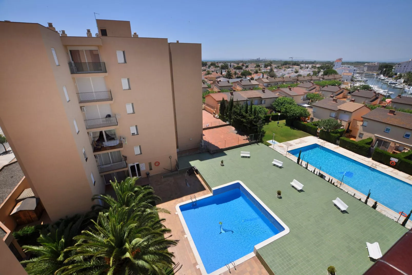 1049 MEDITERRANI vista Piscina-Aussicht Sommer