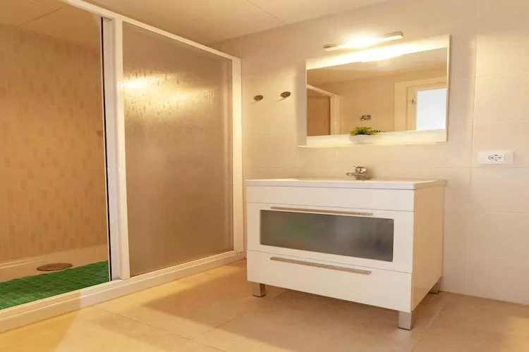 1213 SANT JOAN 200m Playa-Salle de bain