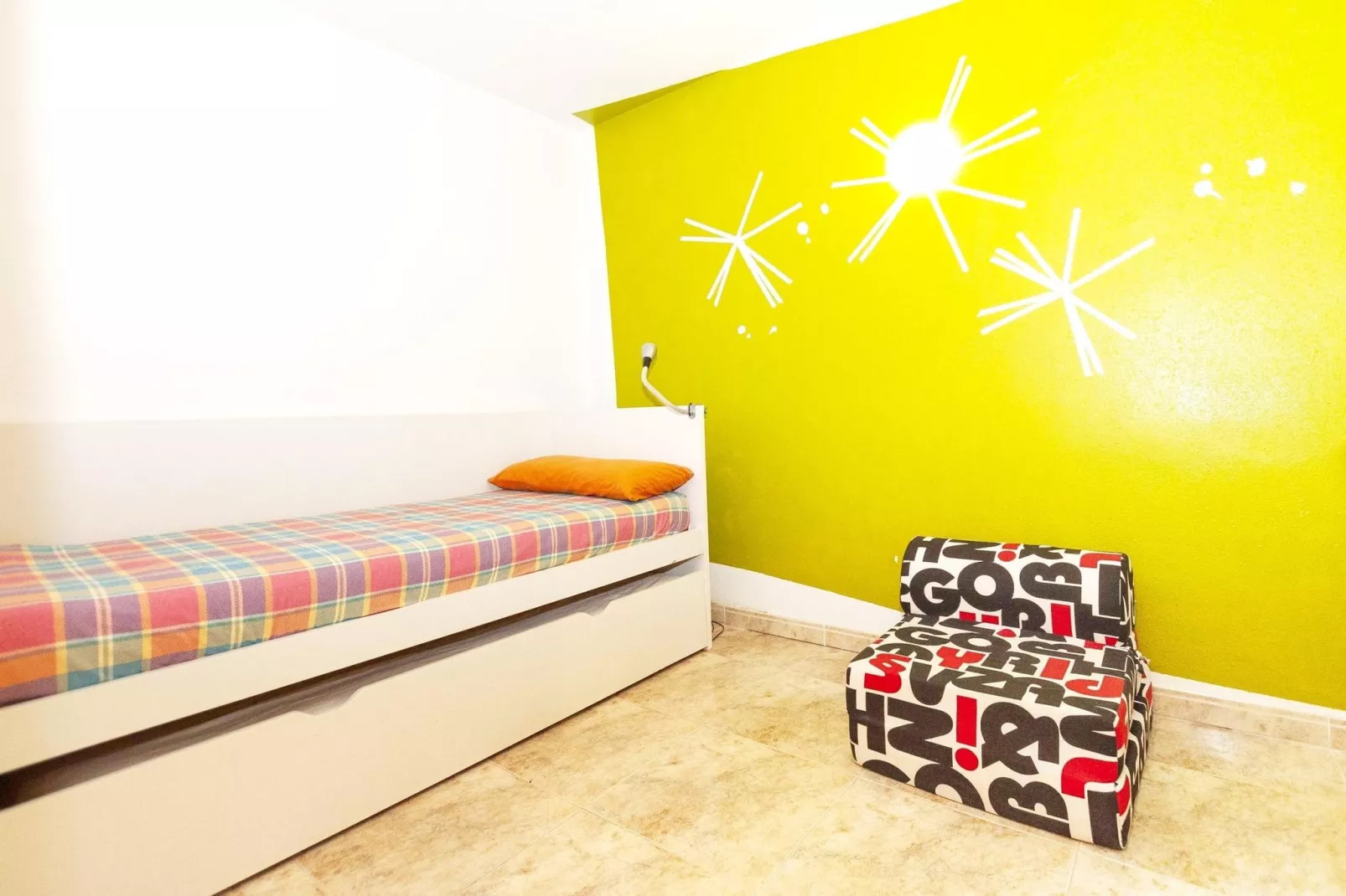 1232 GAUDI 100m PLAYA-Schlafzimmer