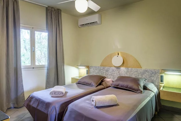 Holiday resort Riva degli Etruschi San Vincenzo-Ville Comfort  Trilo-SANGIOVETO 200 m dal mare-Bedroom