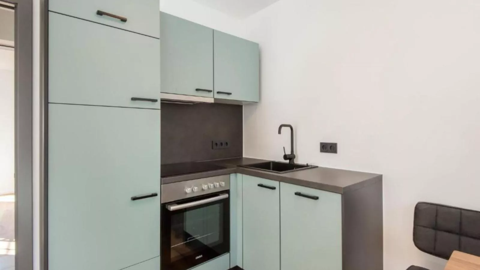 Leni Top 3-Kitchen