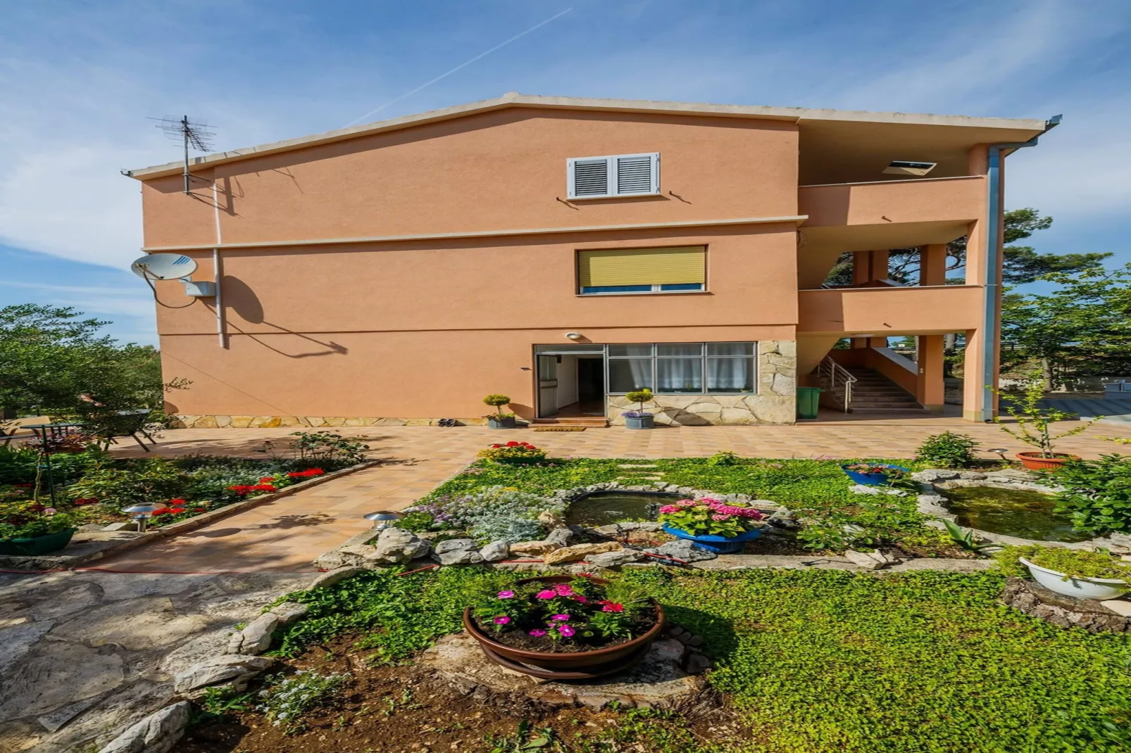 Apartments Savin - one bedroom apartment-Outdoor