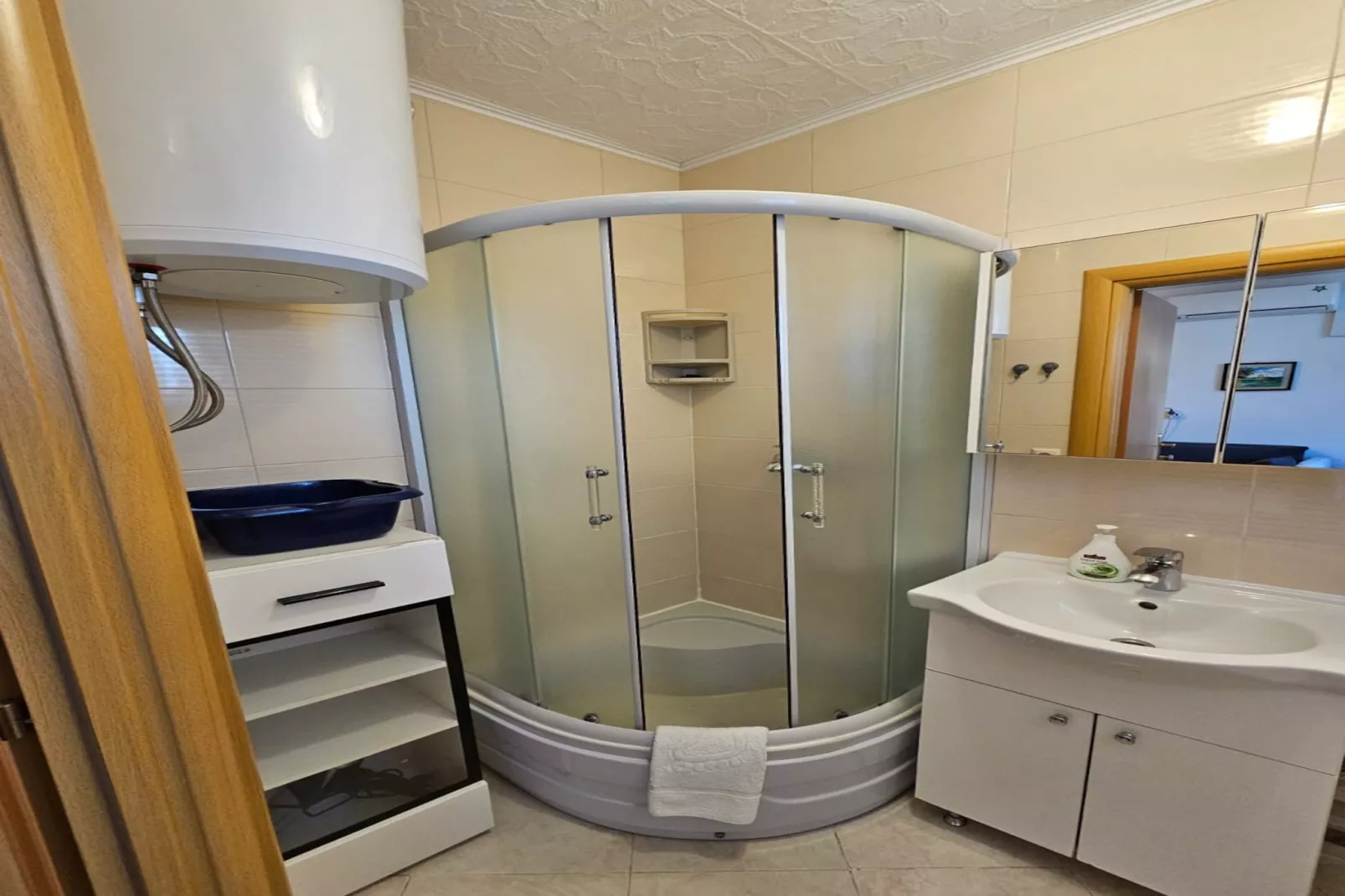 Apartments Olga - one bedroom apartment A1-Bathroom