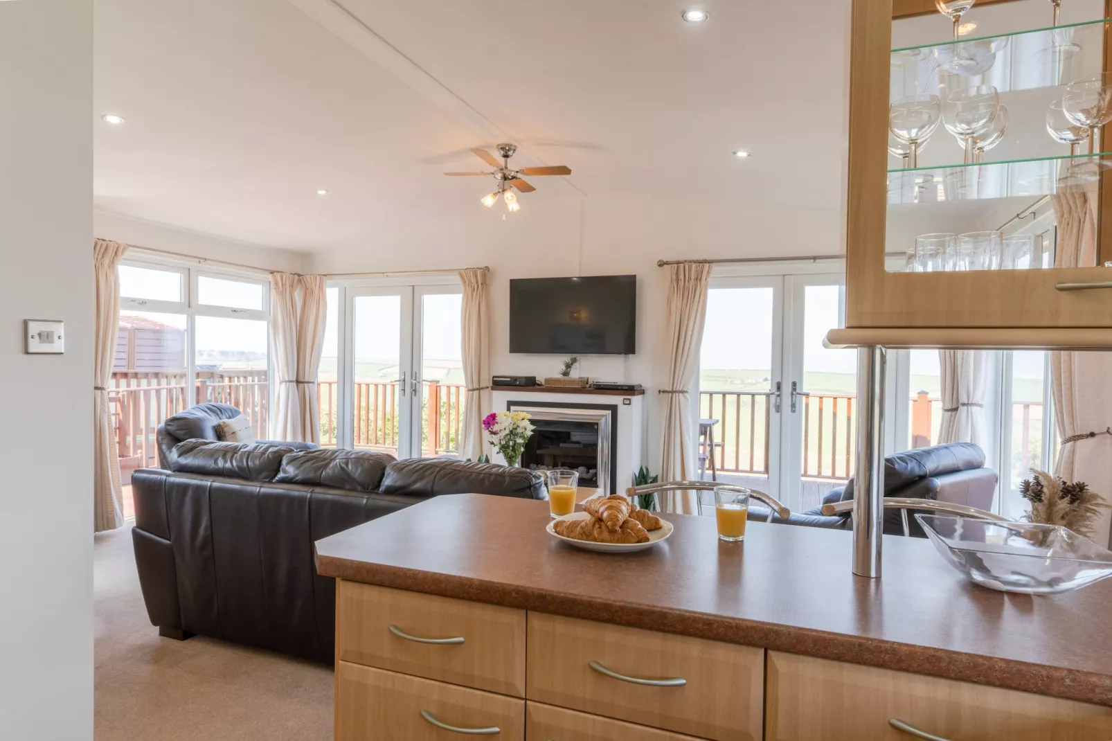 Serendipity Lodge-Living room