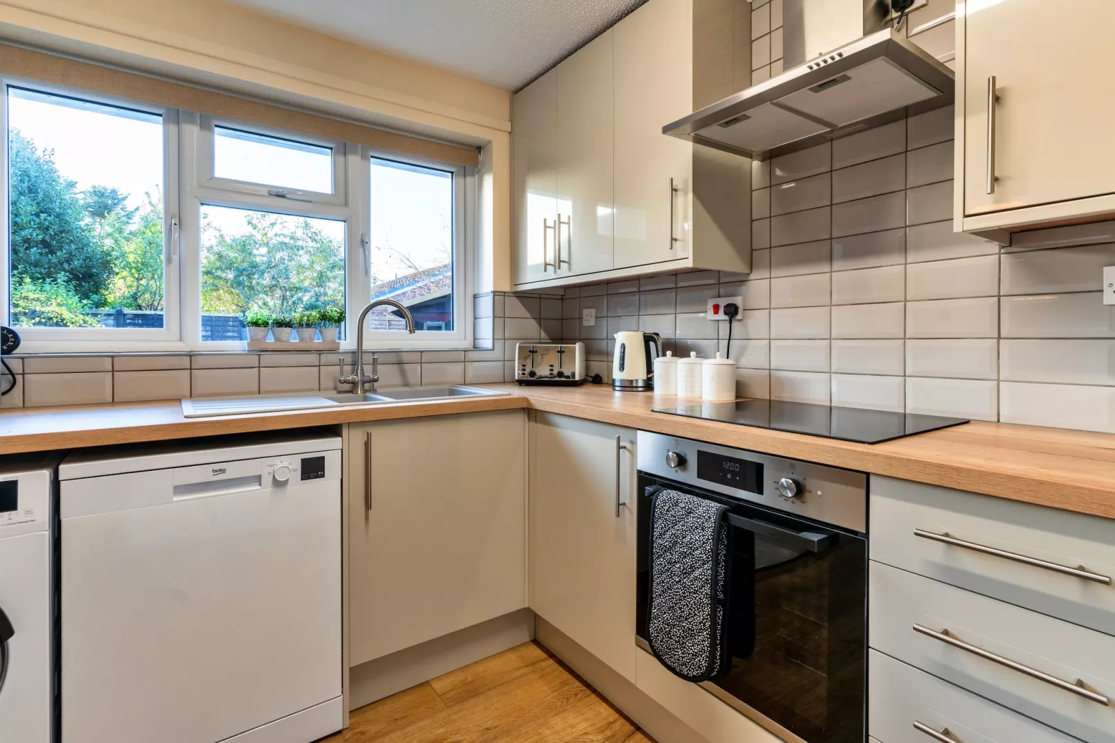Southern Lea-Kitchen