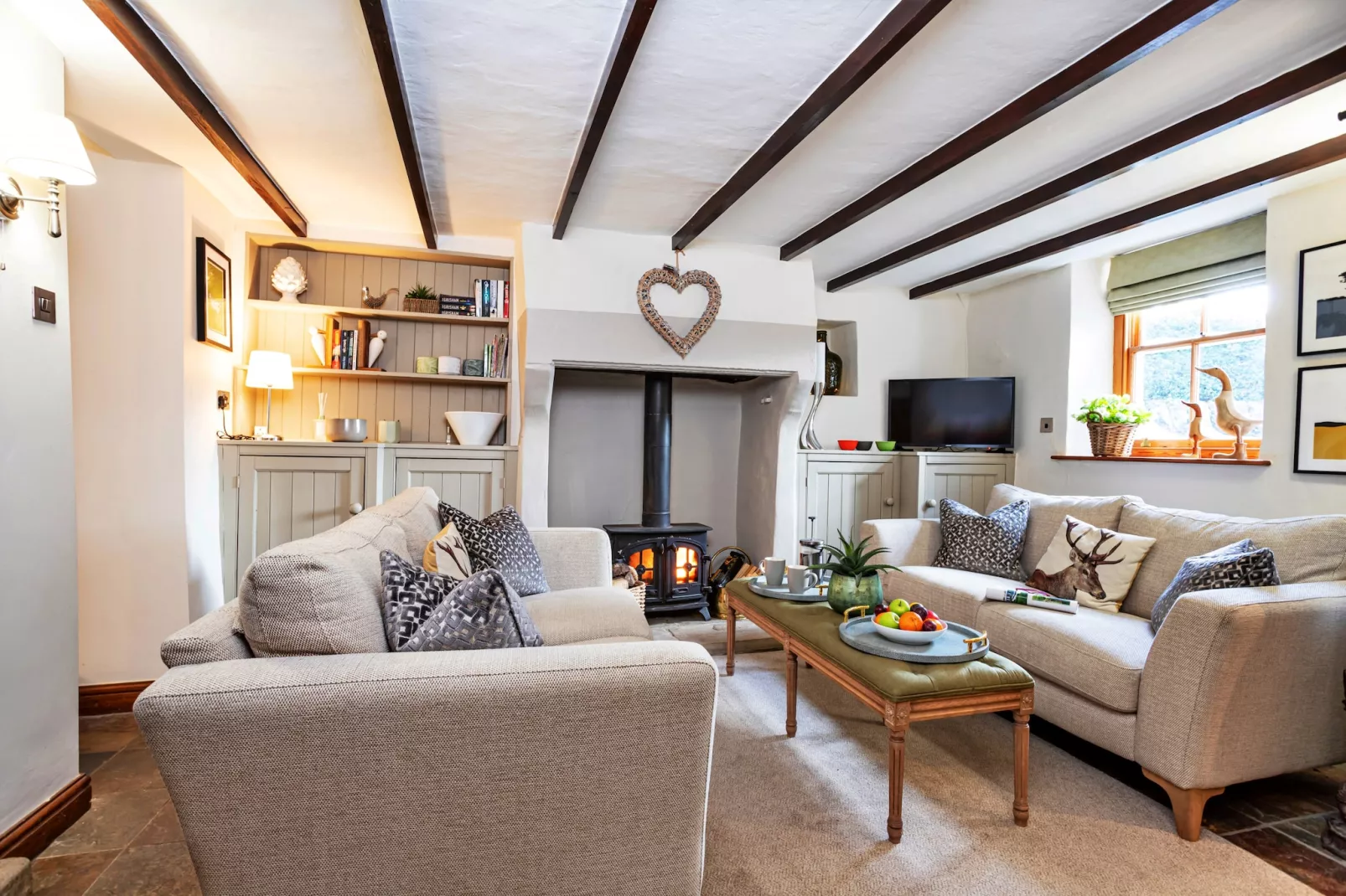 Ivy Cottage-Living room