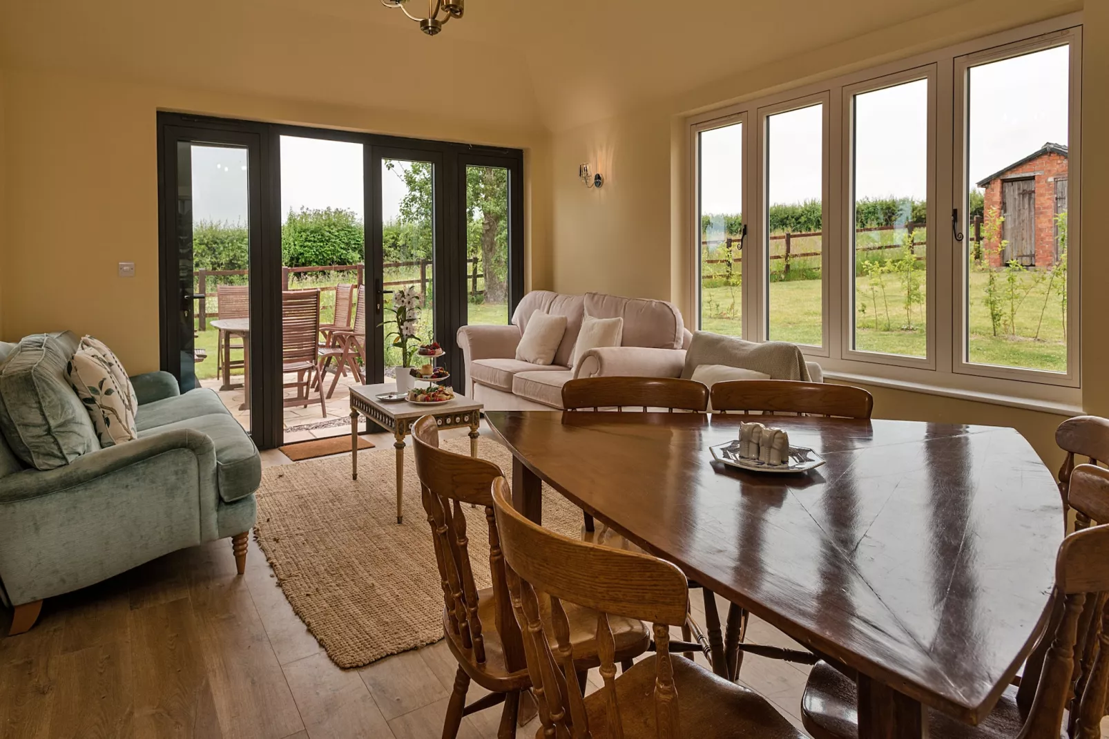 Fox and Hare-Dining room